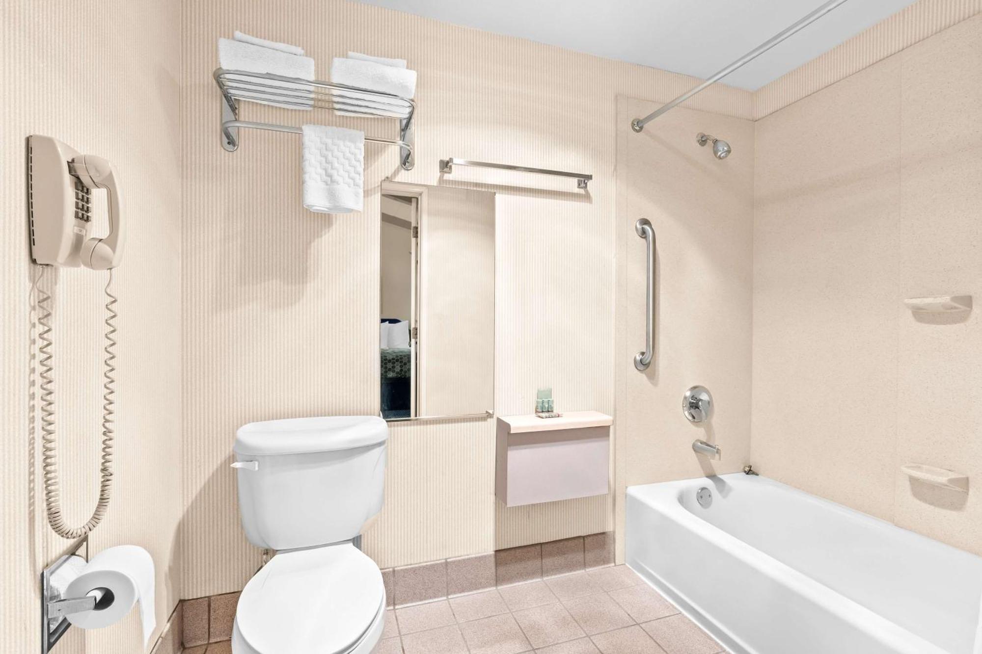Surestay Hotel By Best Western Кастро-Вэлли Экстерьер фото