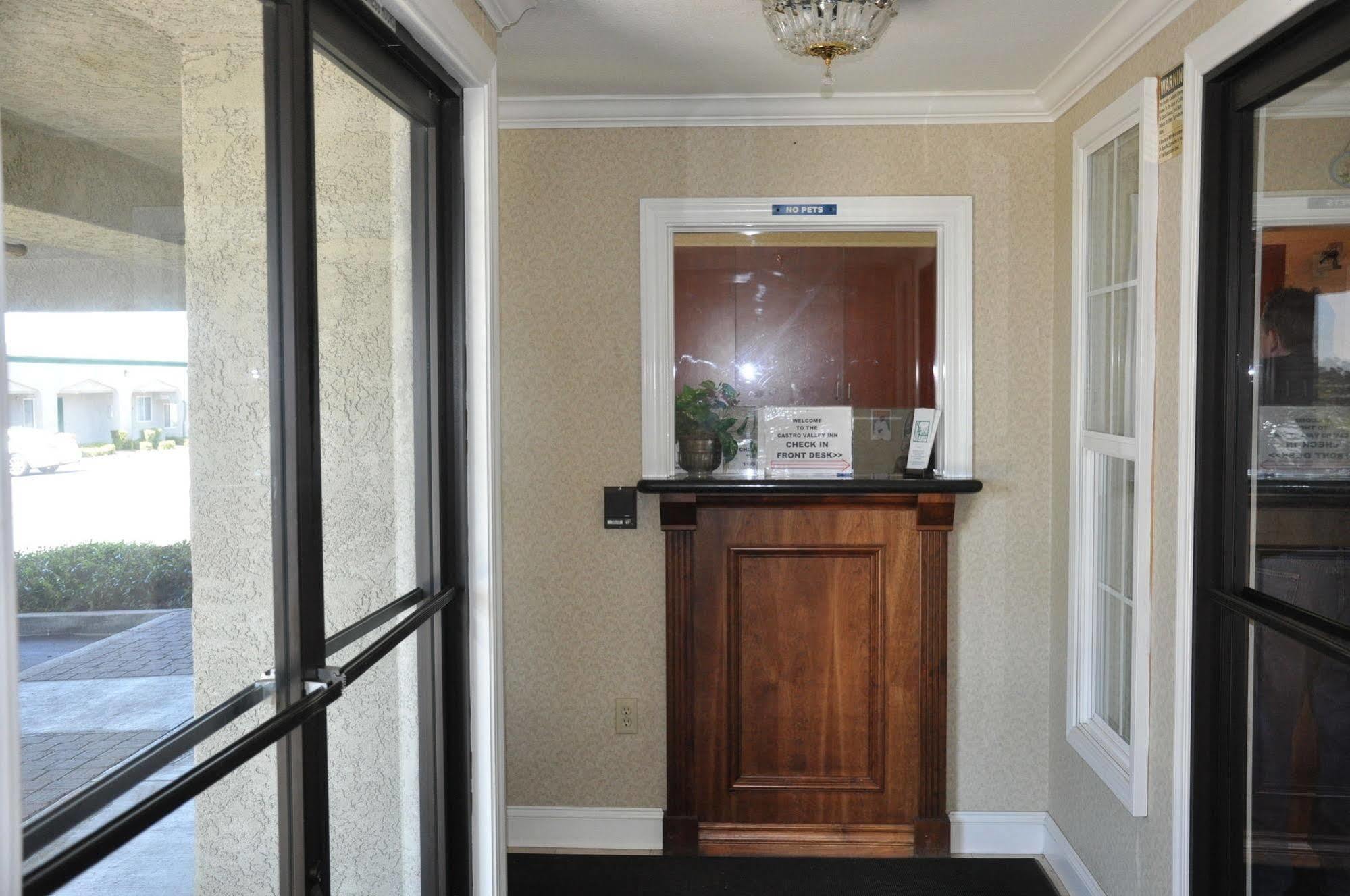 Surestay Hotel By Best Western Кастро-Вэлли Экстерьер фото